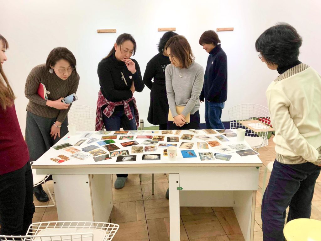 無限未来書道団体、アーツ千代田3331にて開催しました、美術鑑賞ファシリテーター小田川悠さんによる書のアート対話鑑賞会